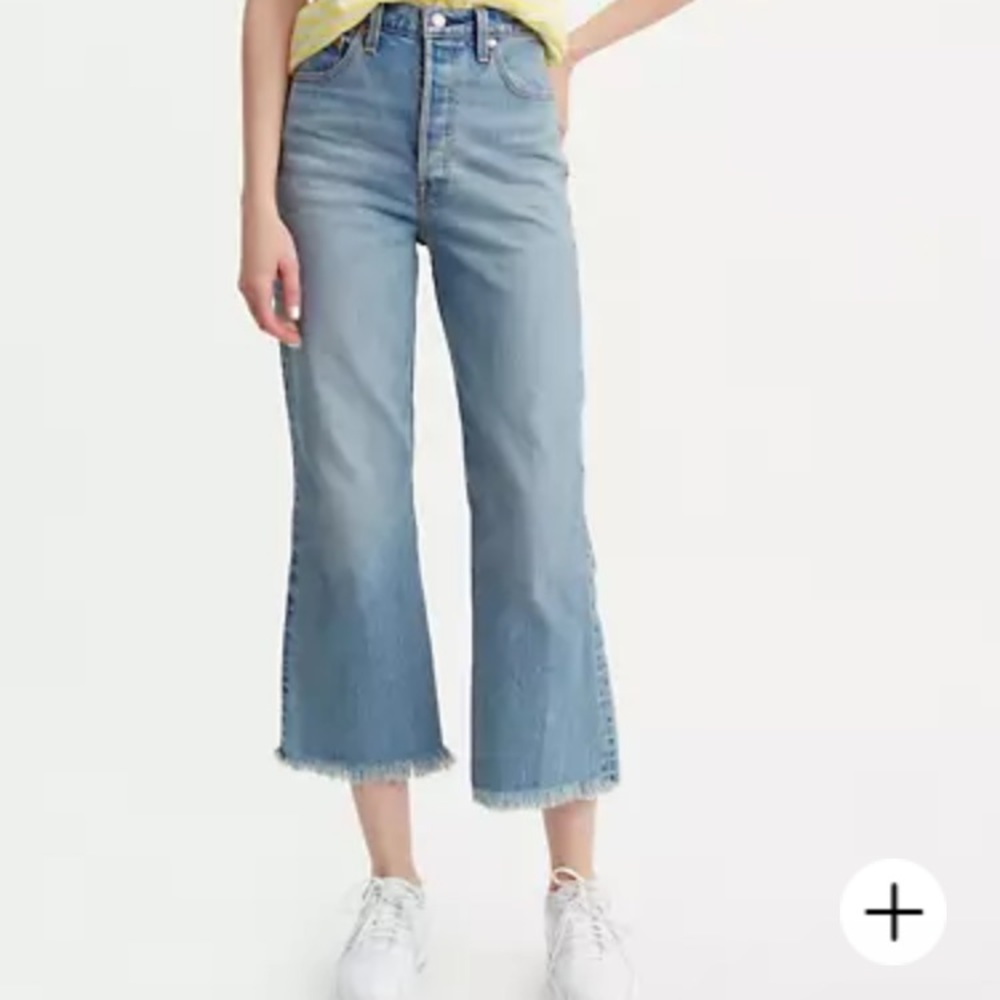 Levi’s Ribcage Crop Flare Jean